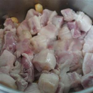 Cách làm thịt ba chỉ om sấu