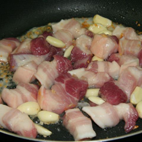 Cách làm thịt ba chỉ ram đường