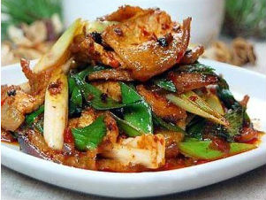 Thịt ba chỉ rang hành