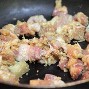 Cách làm thịt ba chỉ rang mè