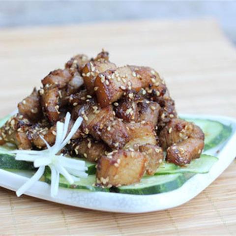 Cách làm thịt ba chỉ rang mè