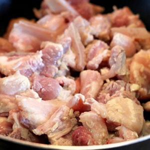 Cách làm thịt ba chỉ rang tôm