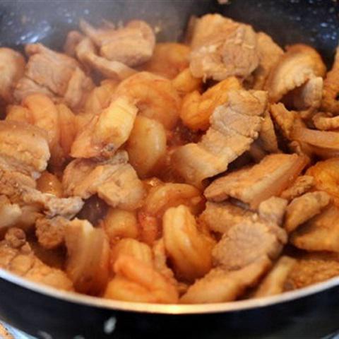 Cách làm thịt ba chỉ rang tôm
