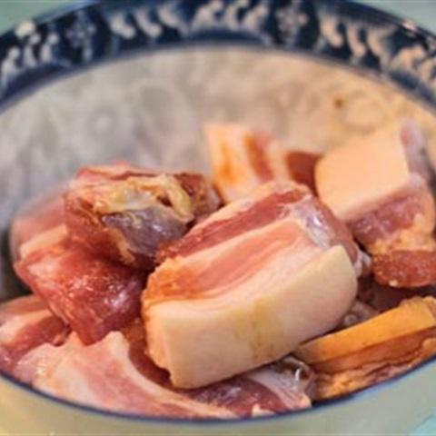 Cách làm thịt ba chỉ sốt xì dầu