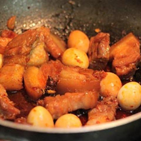 Cách làm thịt ba chỉ sốt xì dầu