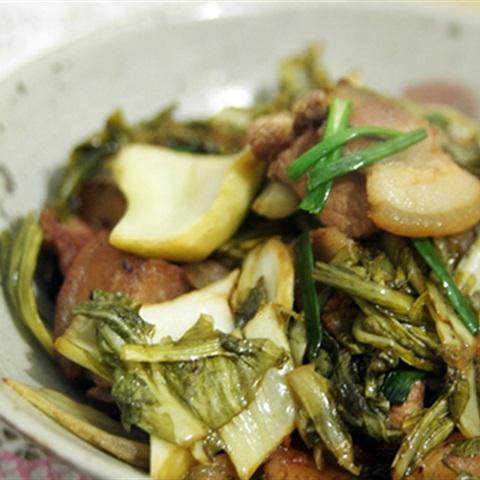 Cách làm thịt ba chỉ xào dưa chua