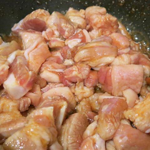 Cách làm thịt ba chỉ xào hẹ