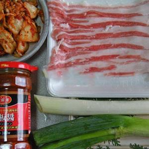 Cách làm thịt ba chỉ xào kim chi