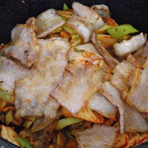 Cách làm thịt ba chỉ xào kim chi