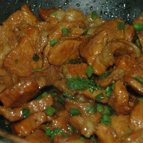 Cách làm thịt ba chỉ xào mặn