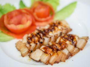 Thịt ba rọi chiên ngũ vị