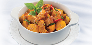 Thịt ba rọi kho khoai sọ