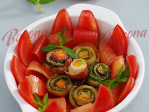 Thịt ba rọi quấn rau củ