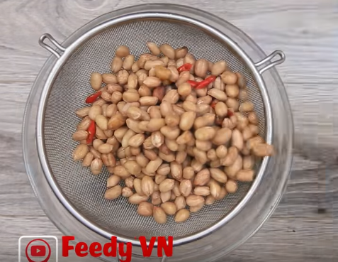 Thịt băm xào đậu bắp kiểu Thái đơn giản cho bữa cơm gia đình