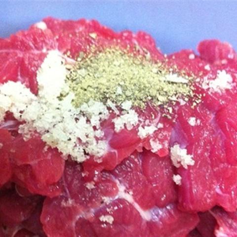 Cách làm thịt bò cuộn nấm kim châm