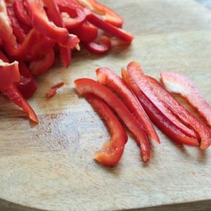 Cách làm thịt bò cuộn phô mai chiên