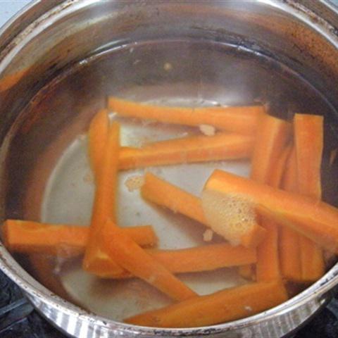 Cách làm thịt bò cuộn phô mai