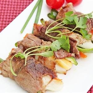 Cách làm thịt bò cuộn phô mai