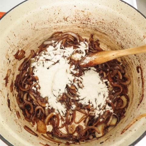 Cách nấu thịt bò hầm bia