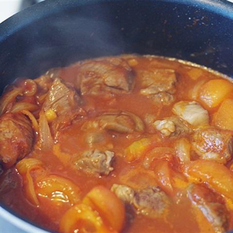 Cách làm thịt bò hầm rau củ