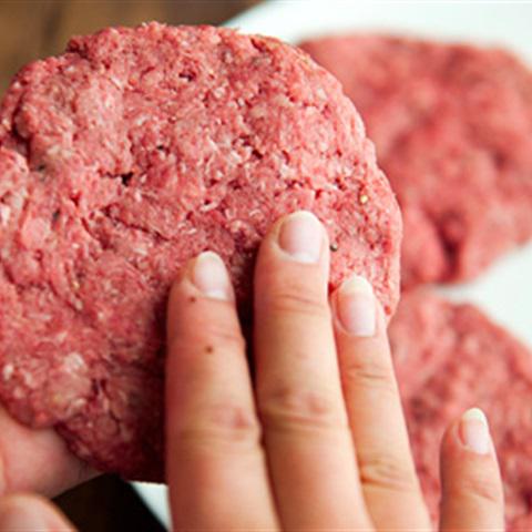 Cách làm thịt bò hamburger kiểu Nhật