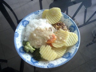 Thịt bò nhồi hành tây