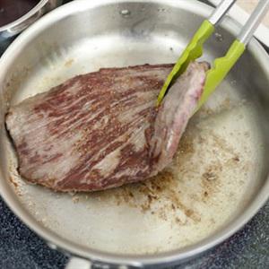 Cách làm thịt bò sốt hành