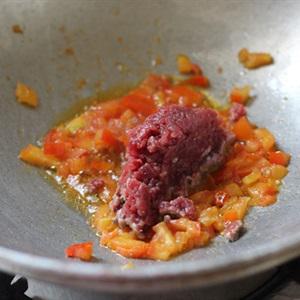 Cách làm thịt bò sốt rau cải