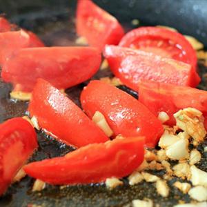 Cách làm thịt bò sốt rượu vang