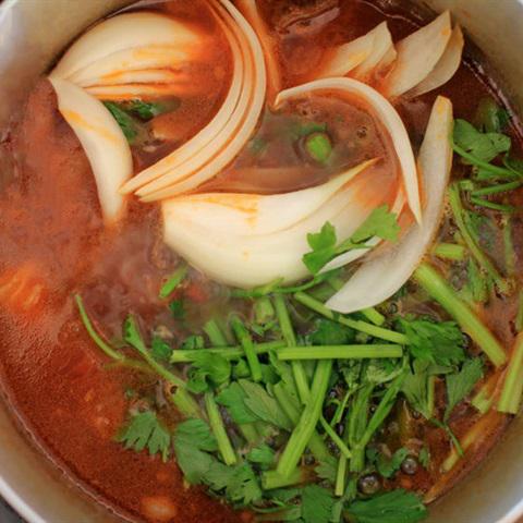 Cách làm thịt bò sốt rượu vang