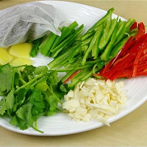 Cách làm thịt bò trộn cay