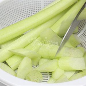 Cách làm thịt bò xào bạc hà