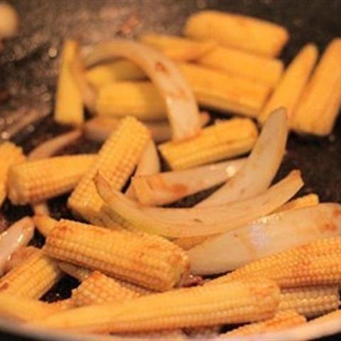 Cách làm thịt bò xào bắp non