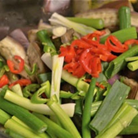 Cách làm thịt bò xào cà tím