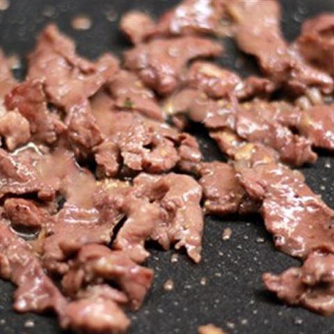Cách làm thịt bò xào giá đỗ