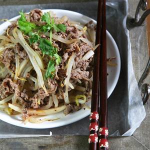 Cách làm thịt bò xào giá đỗ