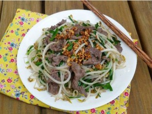 Thịt bò xào giá đỗ