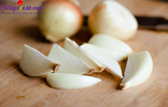 Thịt bò xào hành tây và dứa-món ngon cho cả nhà