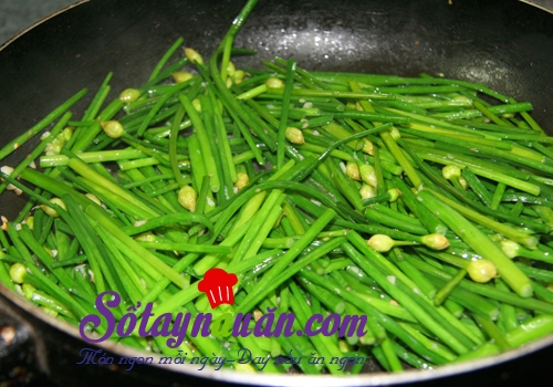 Thịt bò xào hẹ thơm nồng