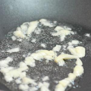 Cách làm thịt bò xào hoa thiên lý