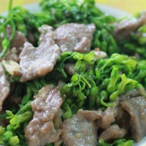 Cách làm thịt bò xào hoa thiên lý