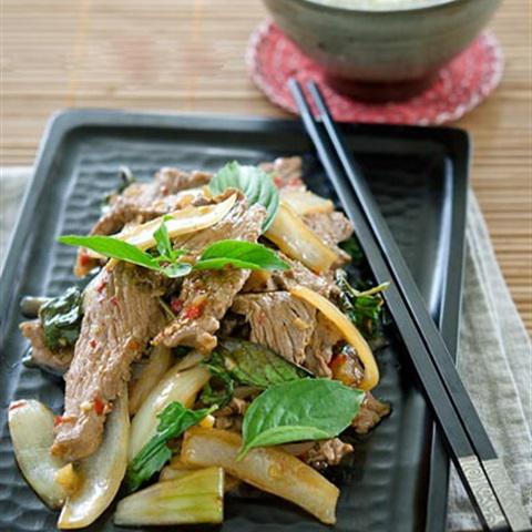 Cách làm thịt bò xào húng quế