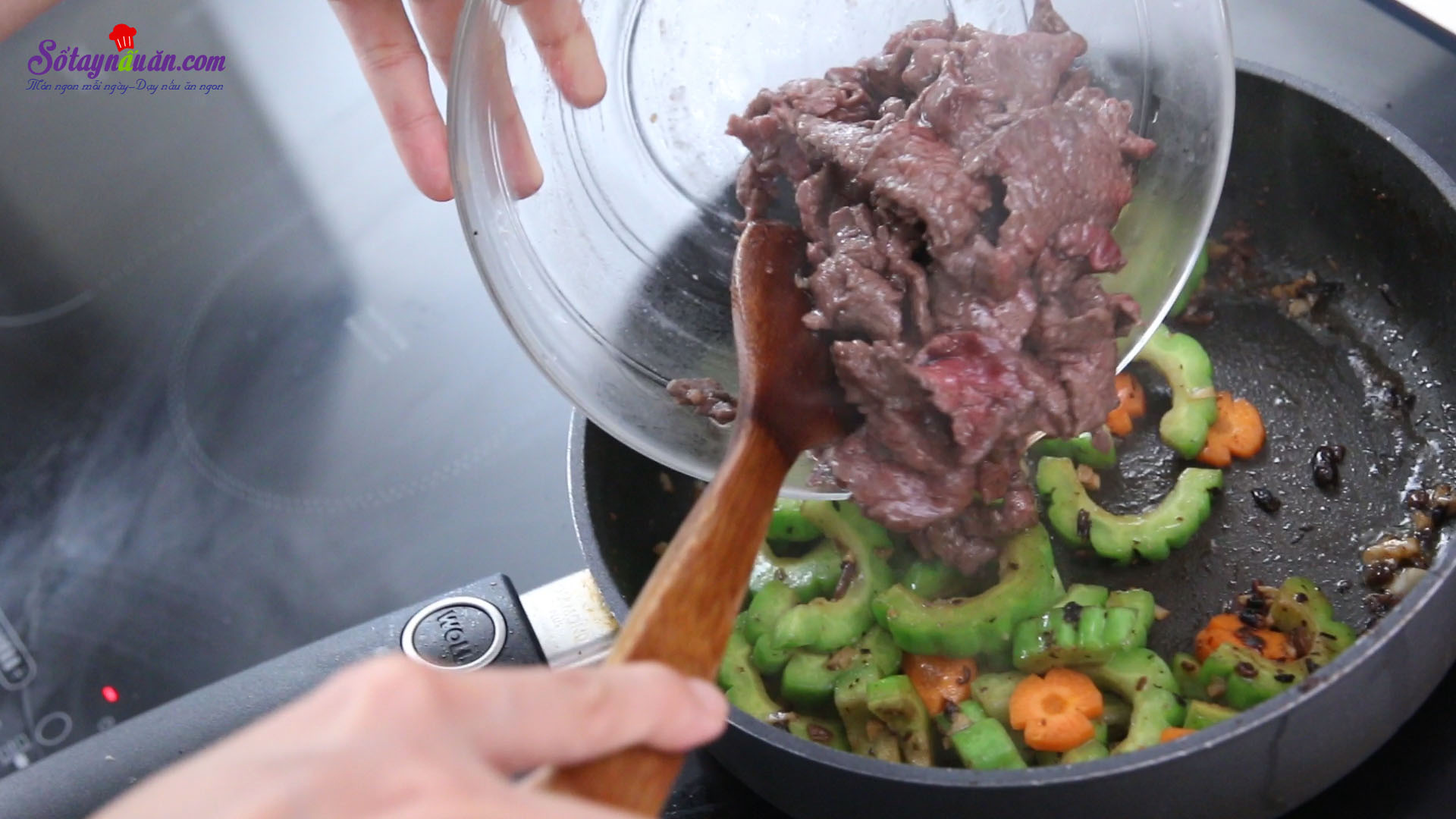 Thịt bò xào khổ qua – ngọt mát ngày hè