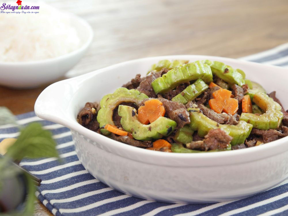 Thịt bò xào khổ qua – ngọt mát ngày hè