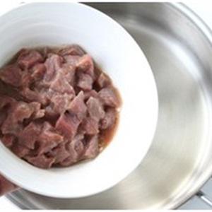 Cách làm thịt bò xào kim chi