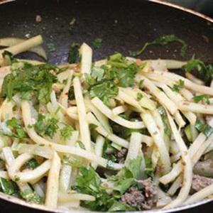 Cách làm thịt bò xào măng tươi