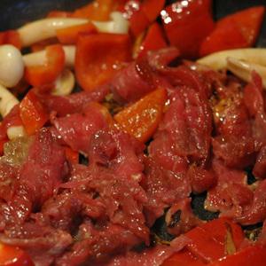 Cách làm thịt bò xào nấm linh chi trắng