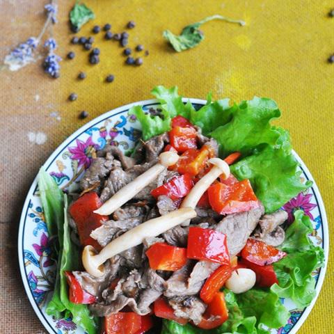 Cách làm thịt bò xào nấm linh chi trắng