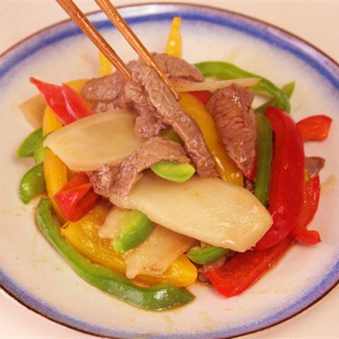 Cách làm thịt bò xào ớt chuông