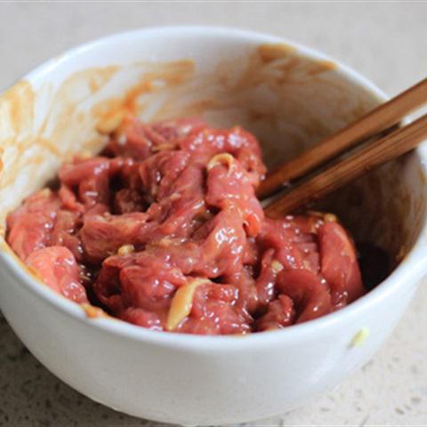 Cách làm thịt bò xào rau cải